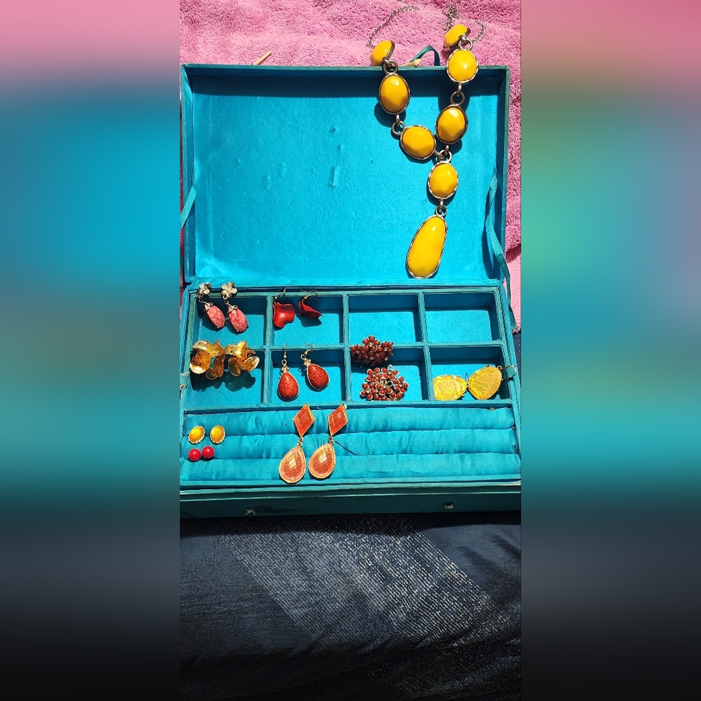 A women's yellow necklace set
